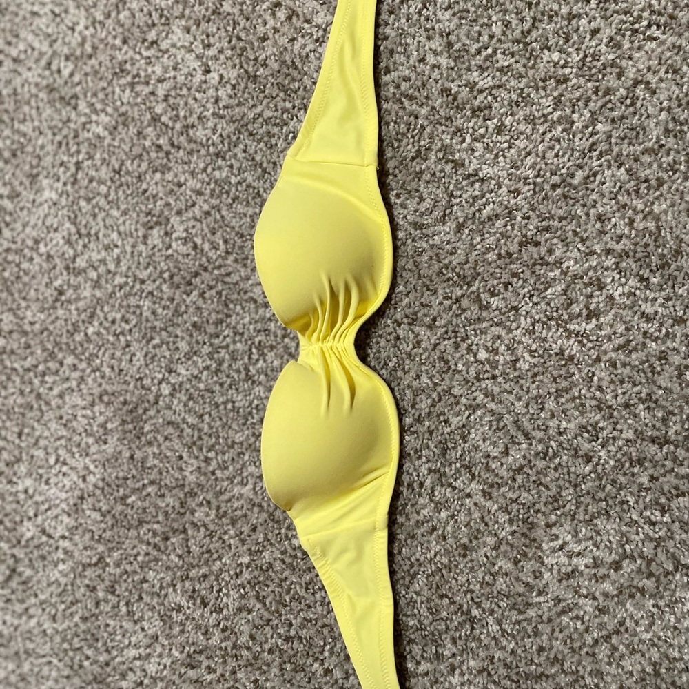 Victoria’s Secret strapless push-up swimsuit. 32-A.